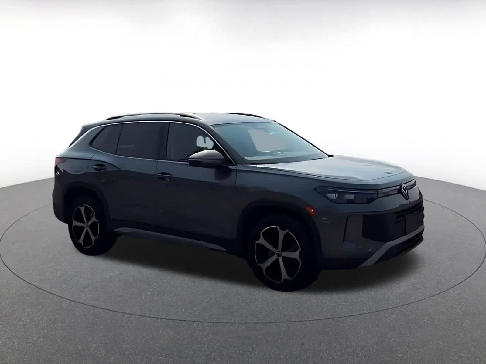 Thumbnail: 2026 Volkswagen Tiguan - 2