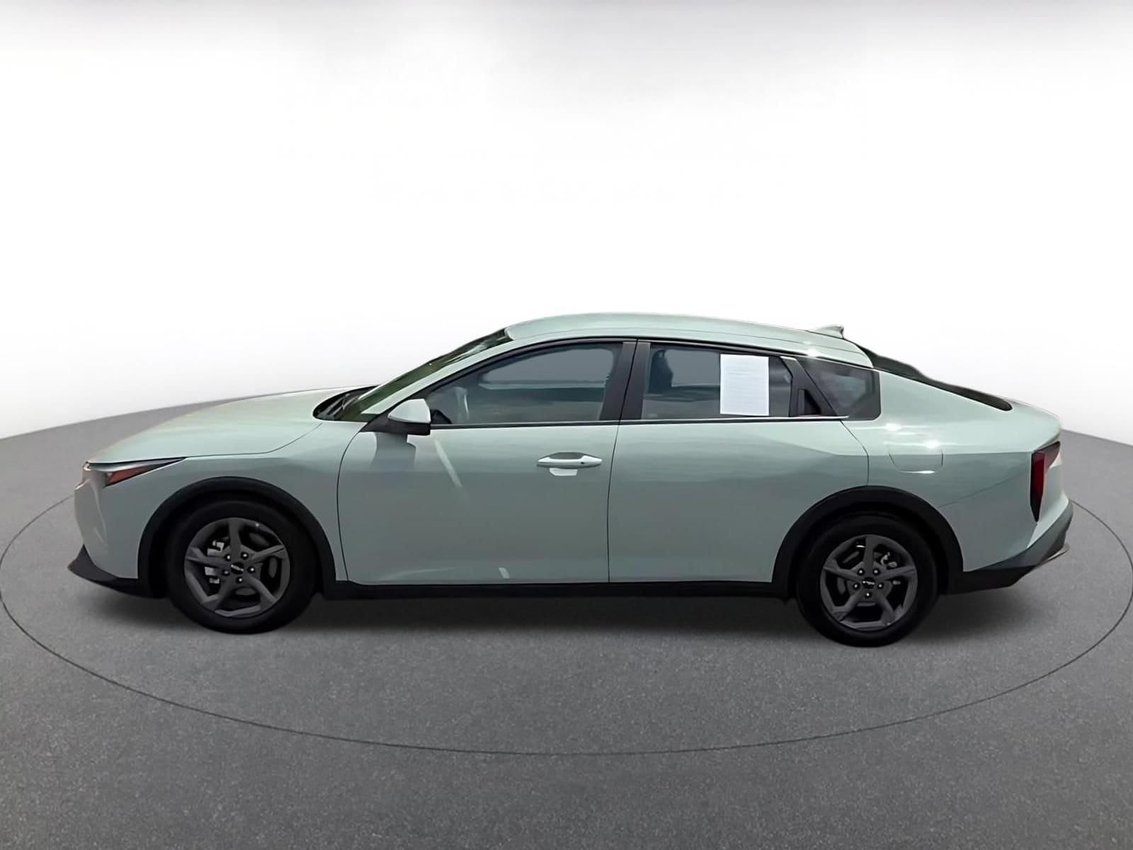 Thumbnail: 2025 Kia K4 - 9