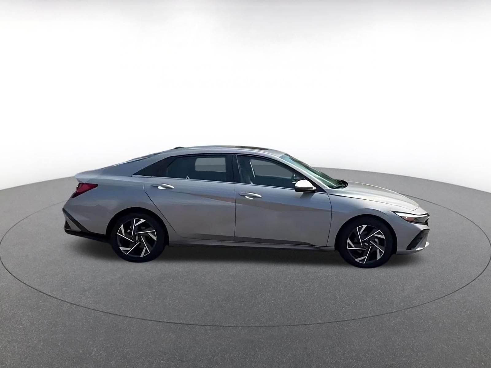 Thumbnail: 2025 Hyundai Elantra - 11