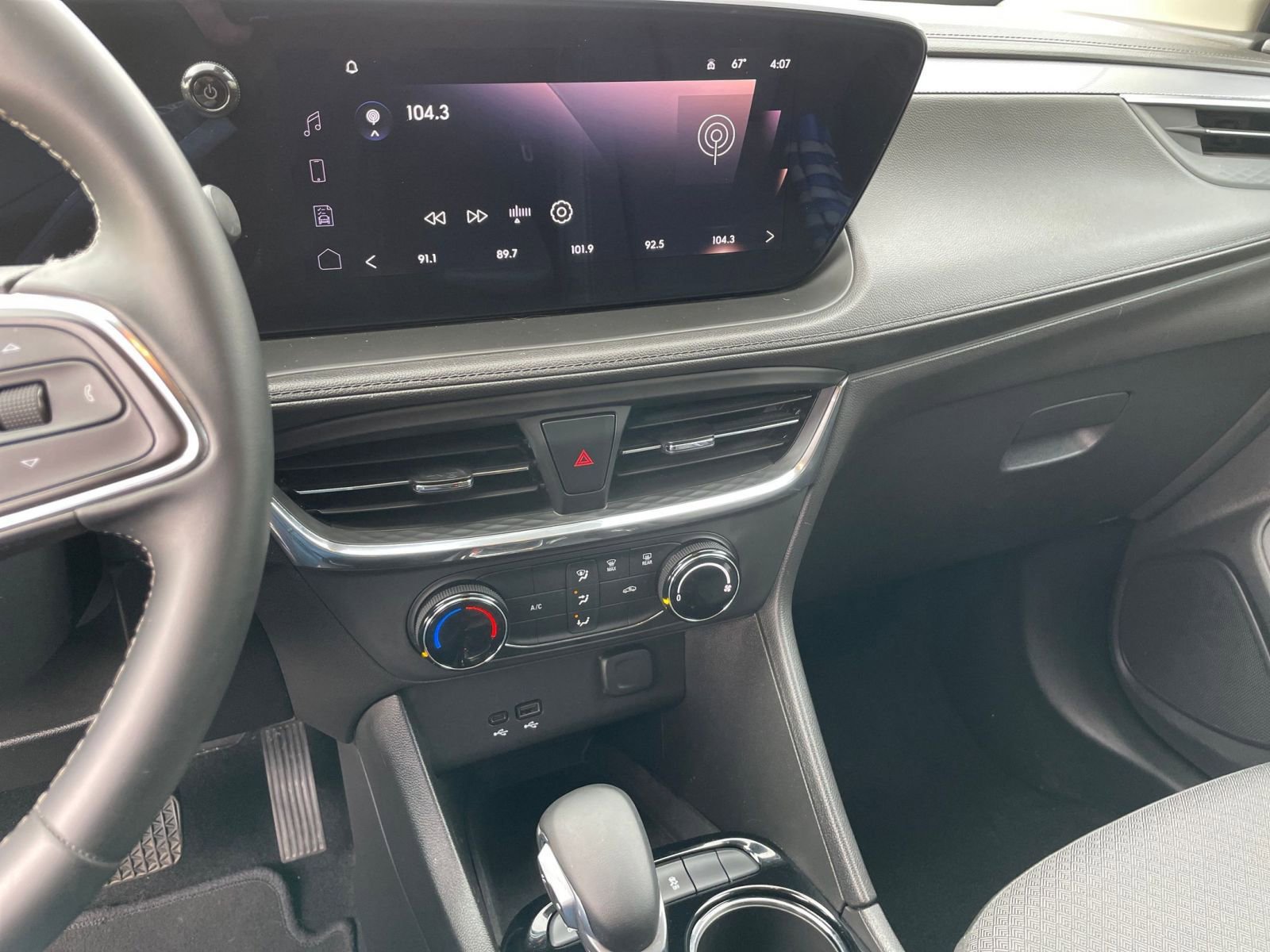 Thumbnail: 2025 Buick Encore GX - 17