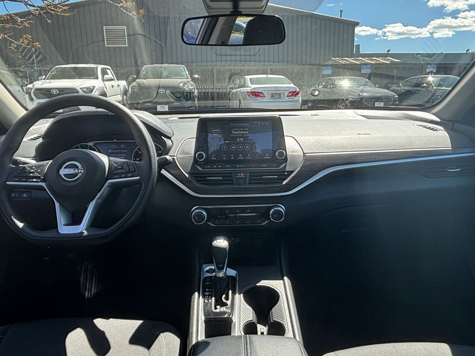 Thumbnail: 2025 Nissan Altima - 31