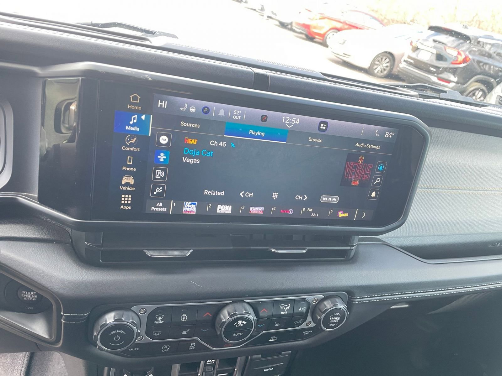 Thumbnail: 2025 Jeep Wrangler - 18