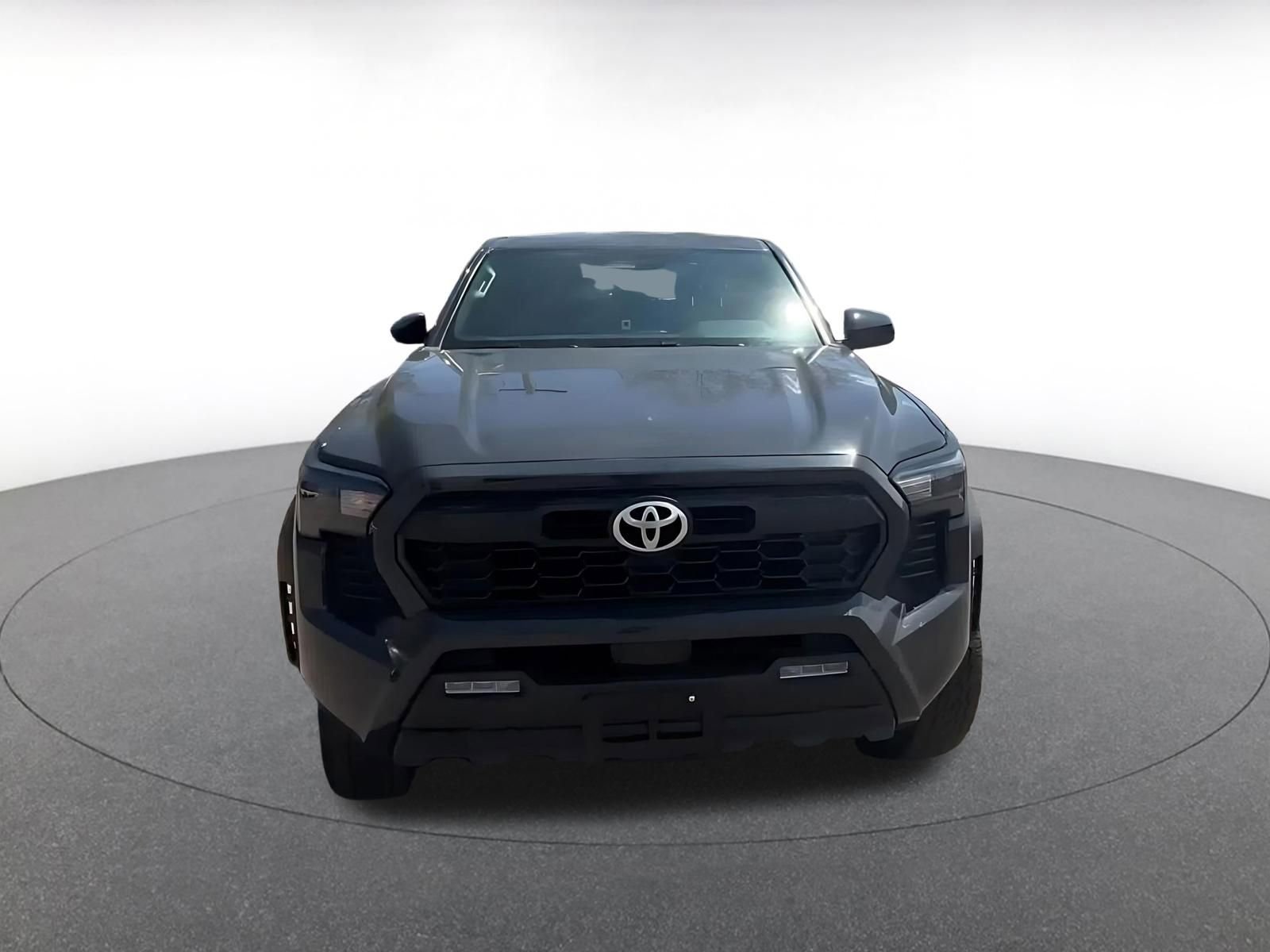 Thumbnail: 2025 Toyota Tacoma - 4