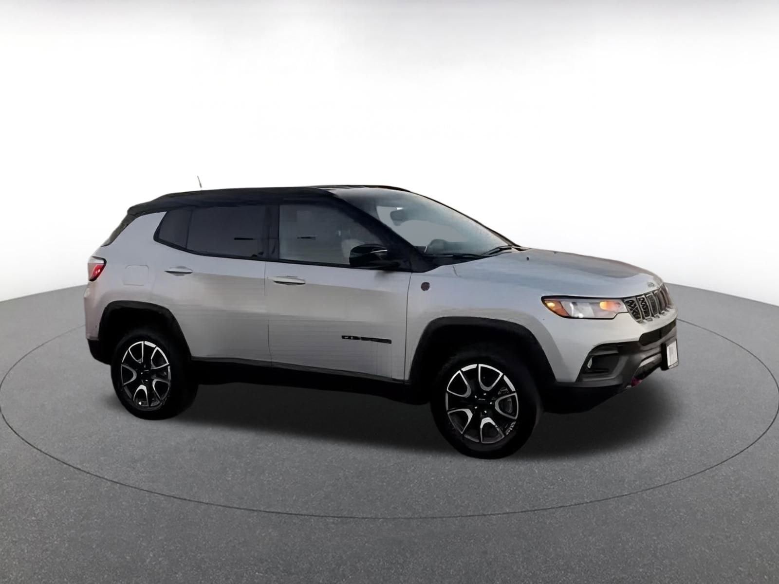 Thumbnail: 2025 Jeep Compass - 2