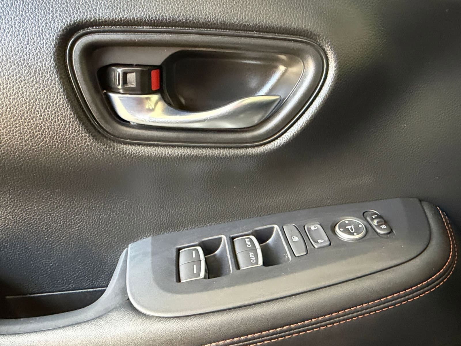 Thumbnail: 2025 Honda HR-V - 18