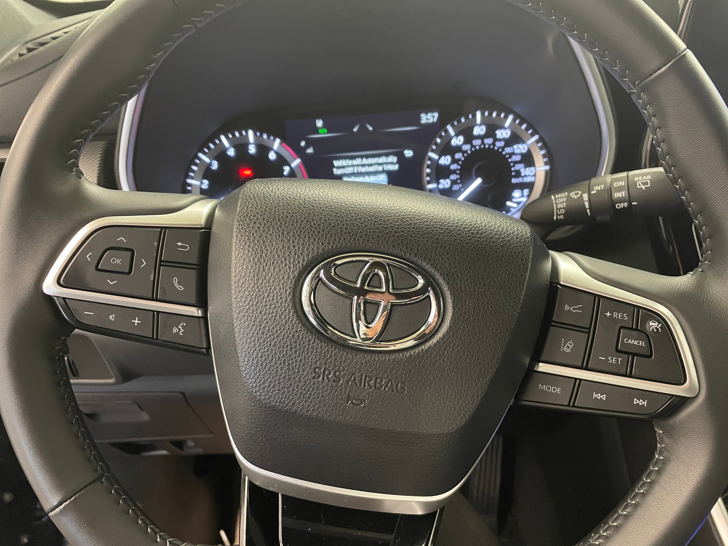 2024 Toyota Highlander XSE 28