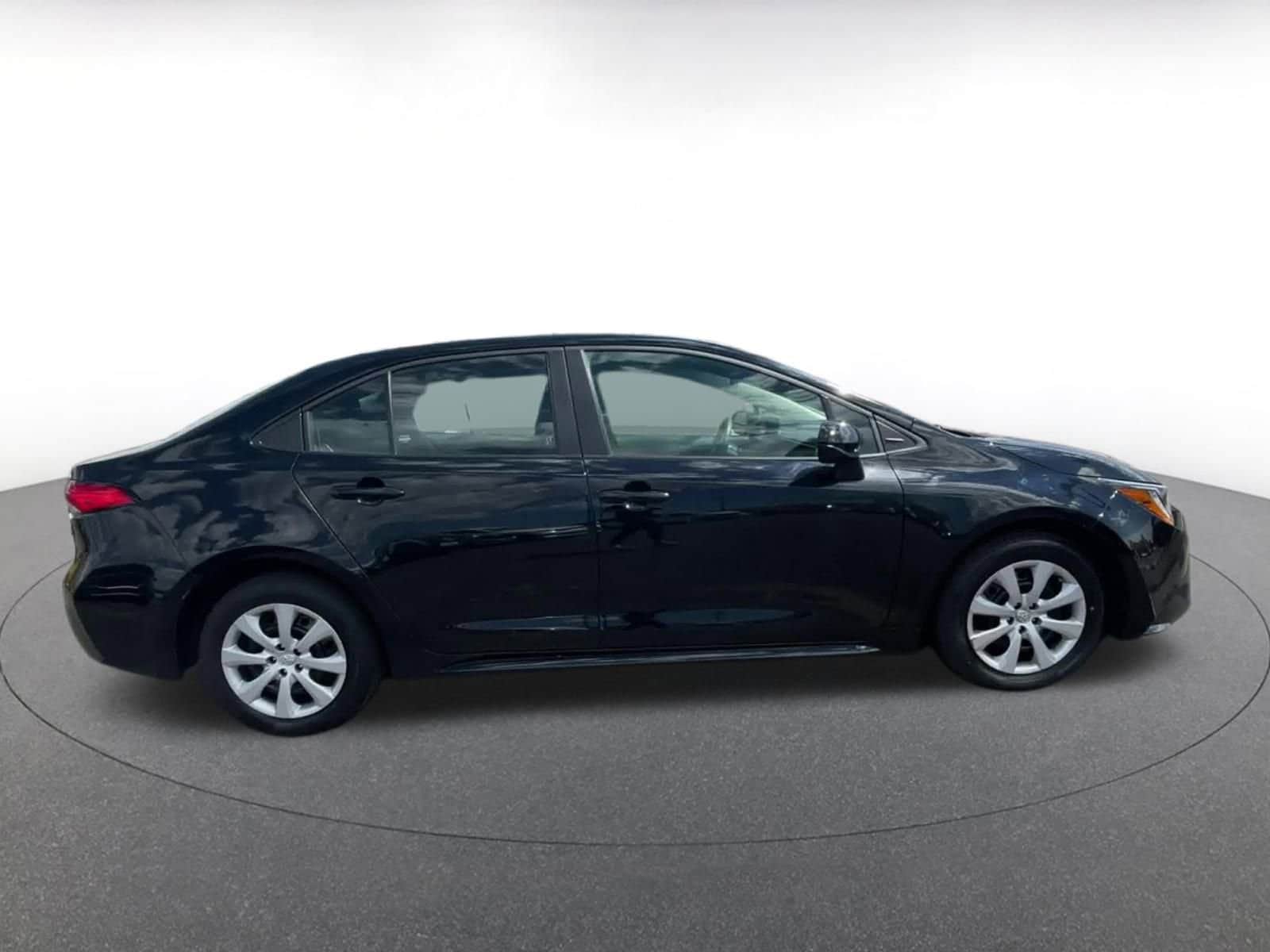 Thumbnail: 2024 Toyota Corolla - 16