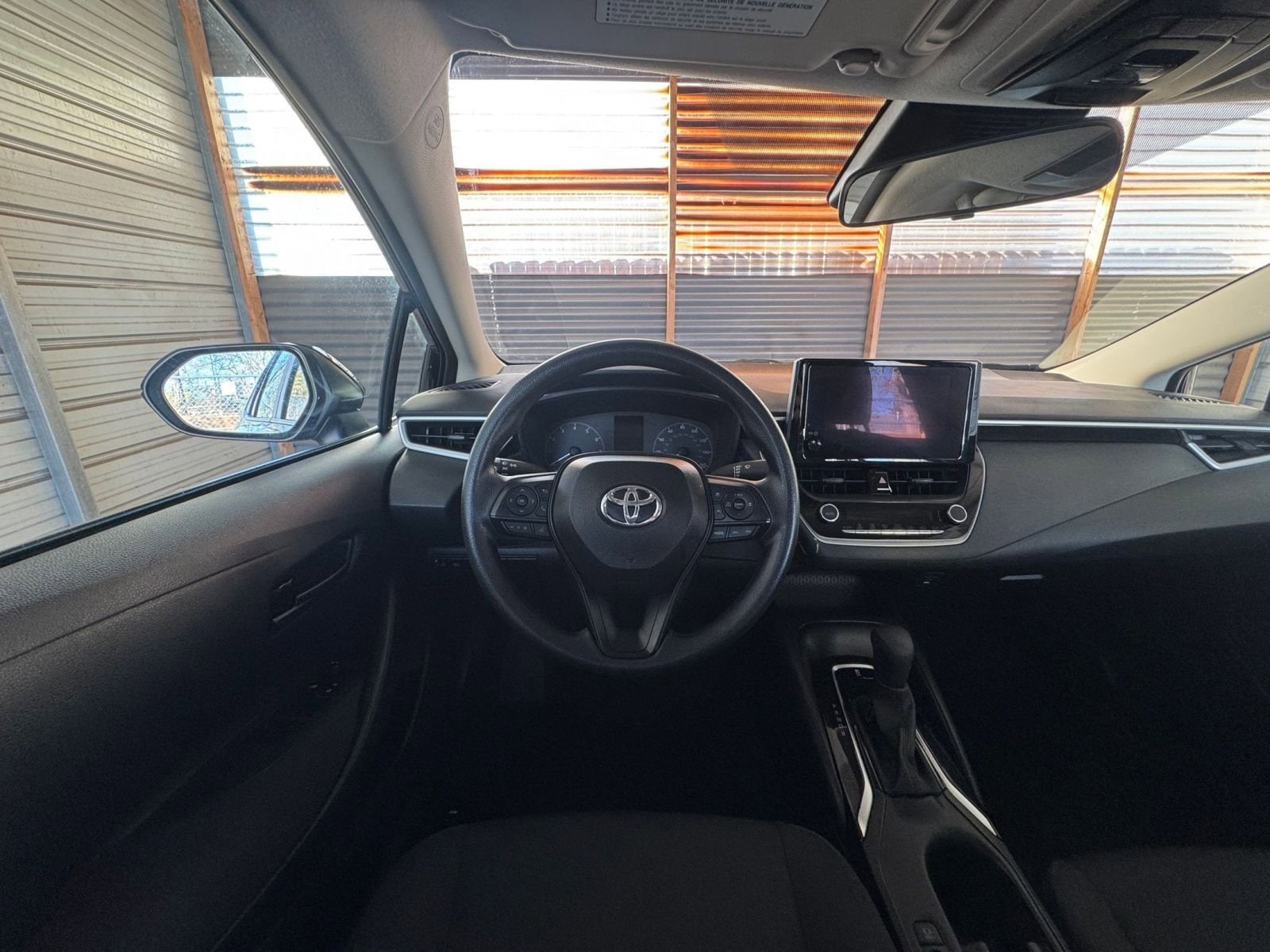 Thumbnail: 2025 Toyota Corolla - 32