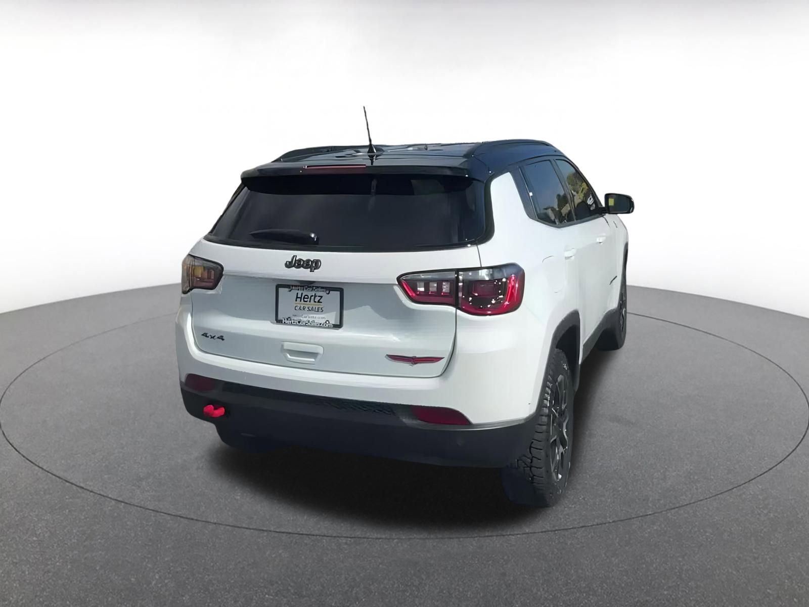 Thumbnail: 2025 Jeep Compass - 14