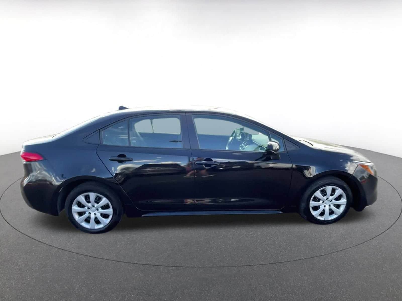 Thumbnail: 2024 Toyota Corolla - 16