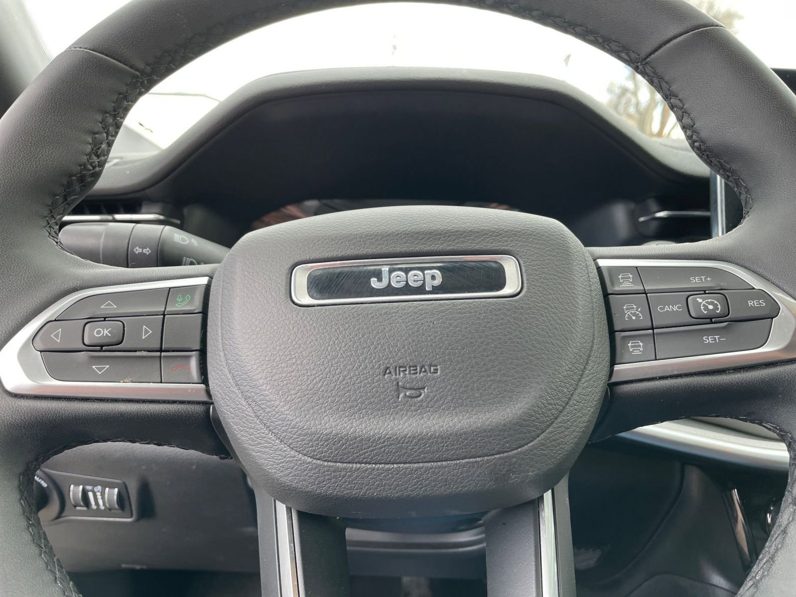 Thumbnail: 2025 Jeep Compass - 29