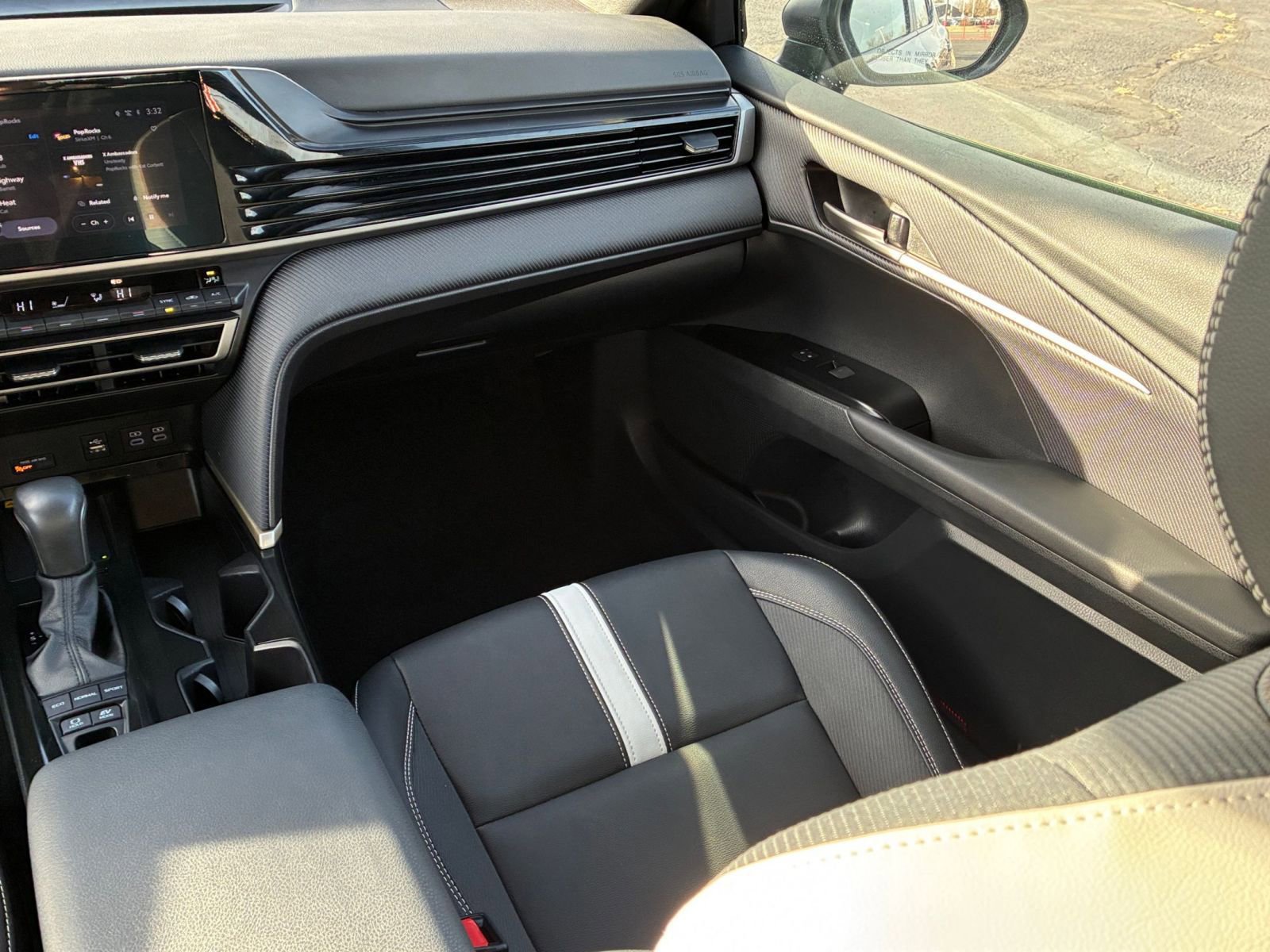 Thumbnail: 2025 Toyota Camry - 34