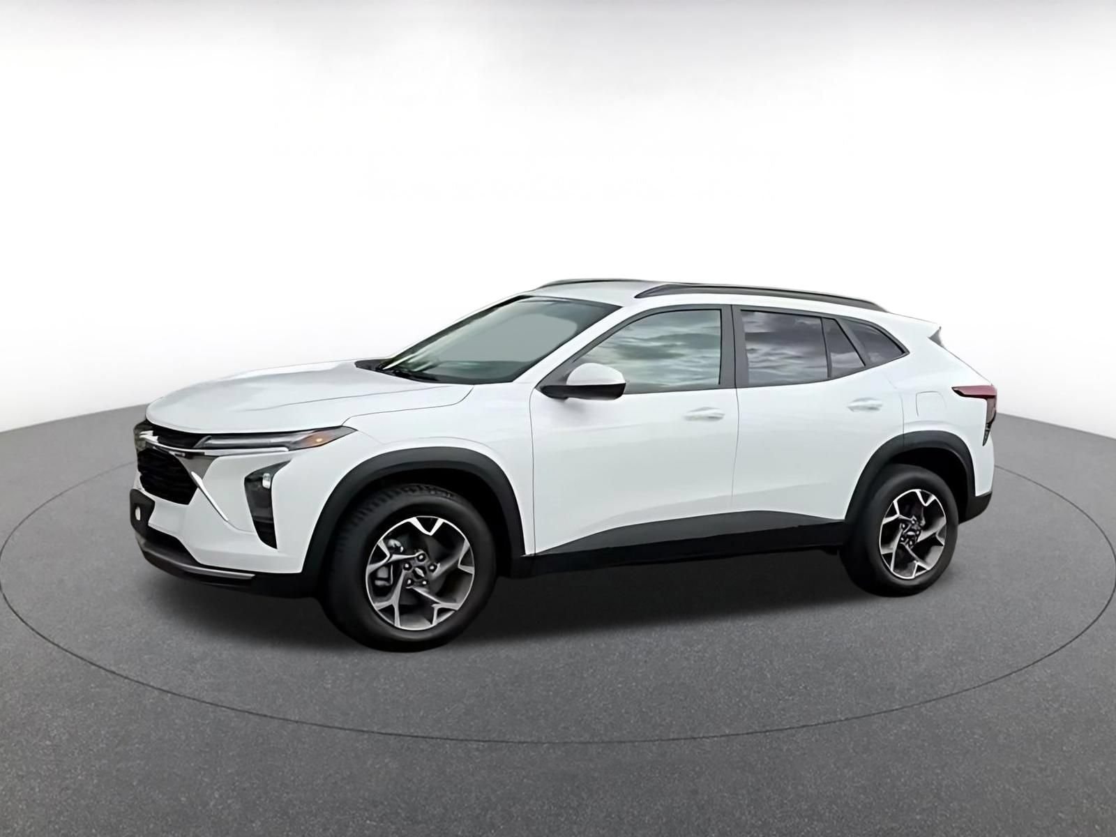 Thumbnail: 2025 Chevrolet Trax - 8