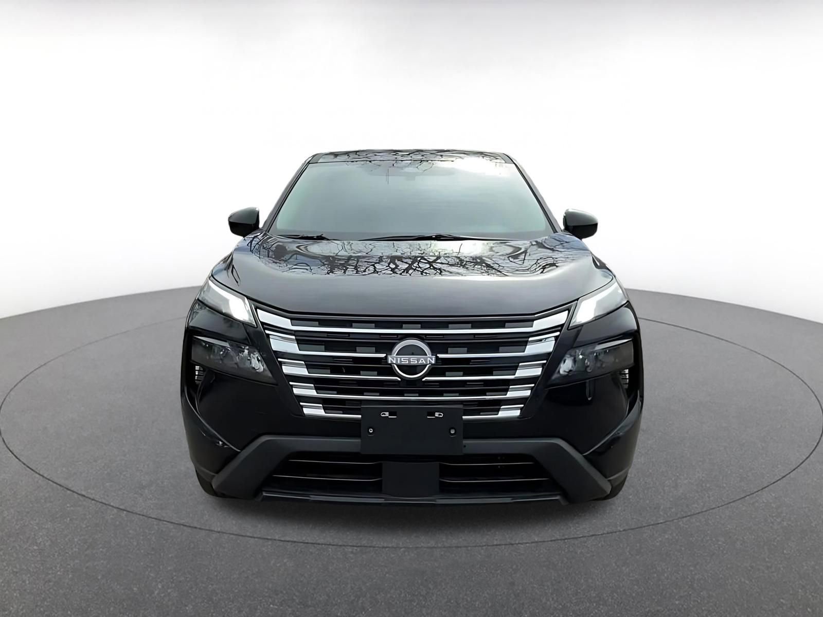 Thumbnail: 2025 Nissan Rogue - 4