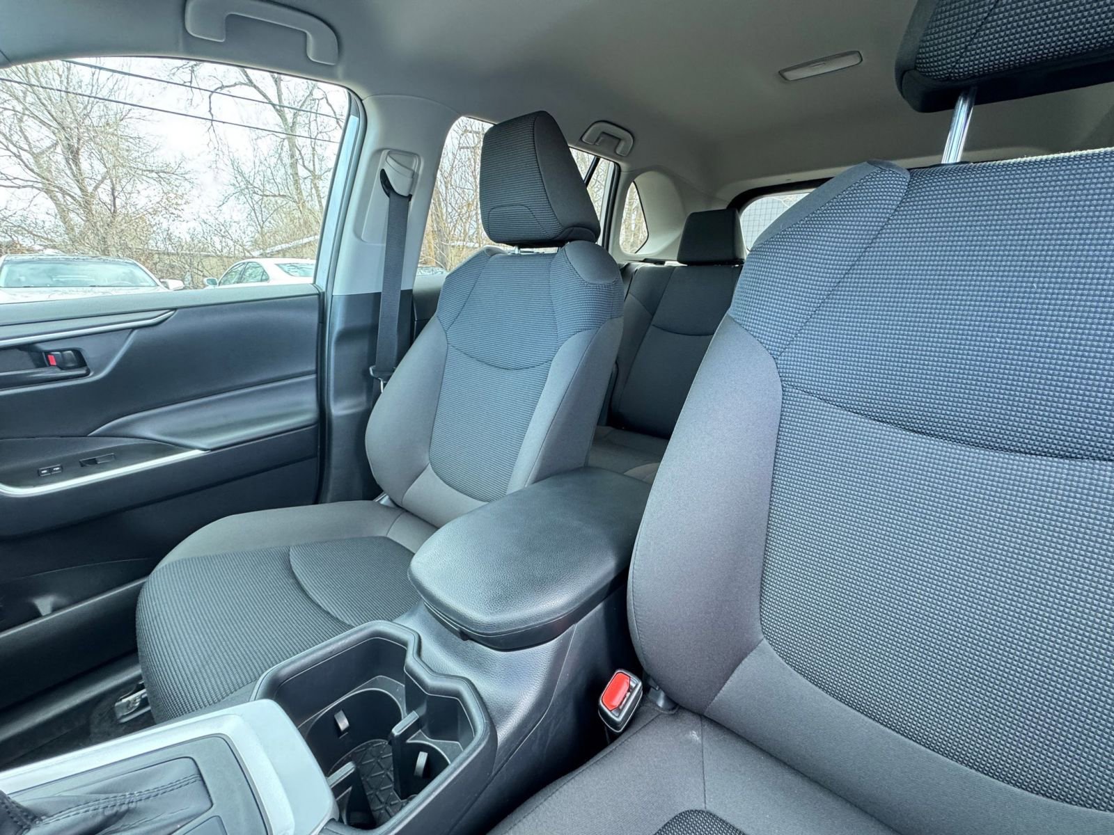 Thumbnail: 2025 Toyota RAV4 - 35