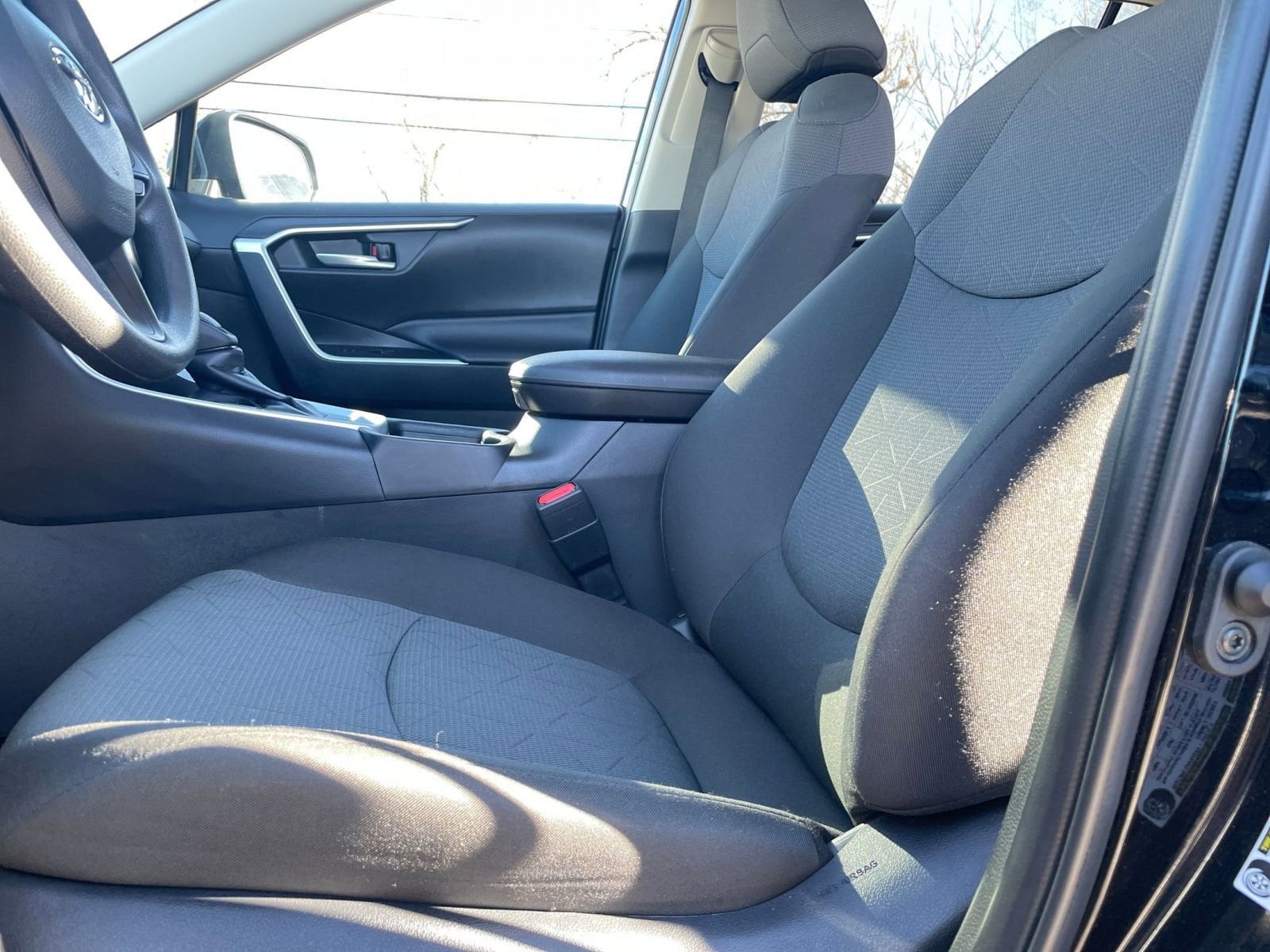 Thumbnail: 2025 Toyota RAV4 - 27