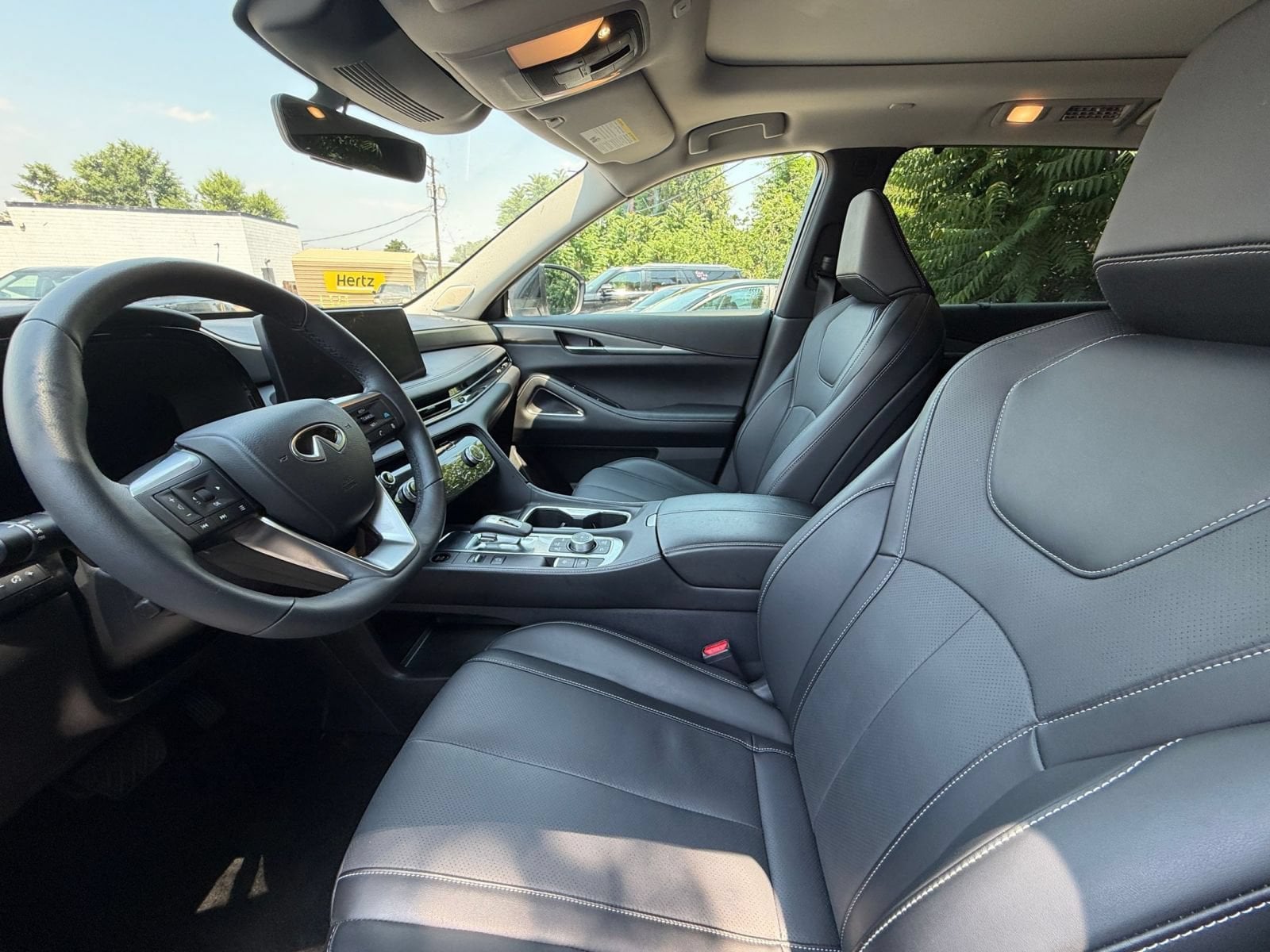Thumbnail: 2026 INFINITI QX60 - 29