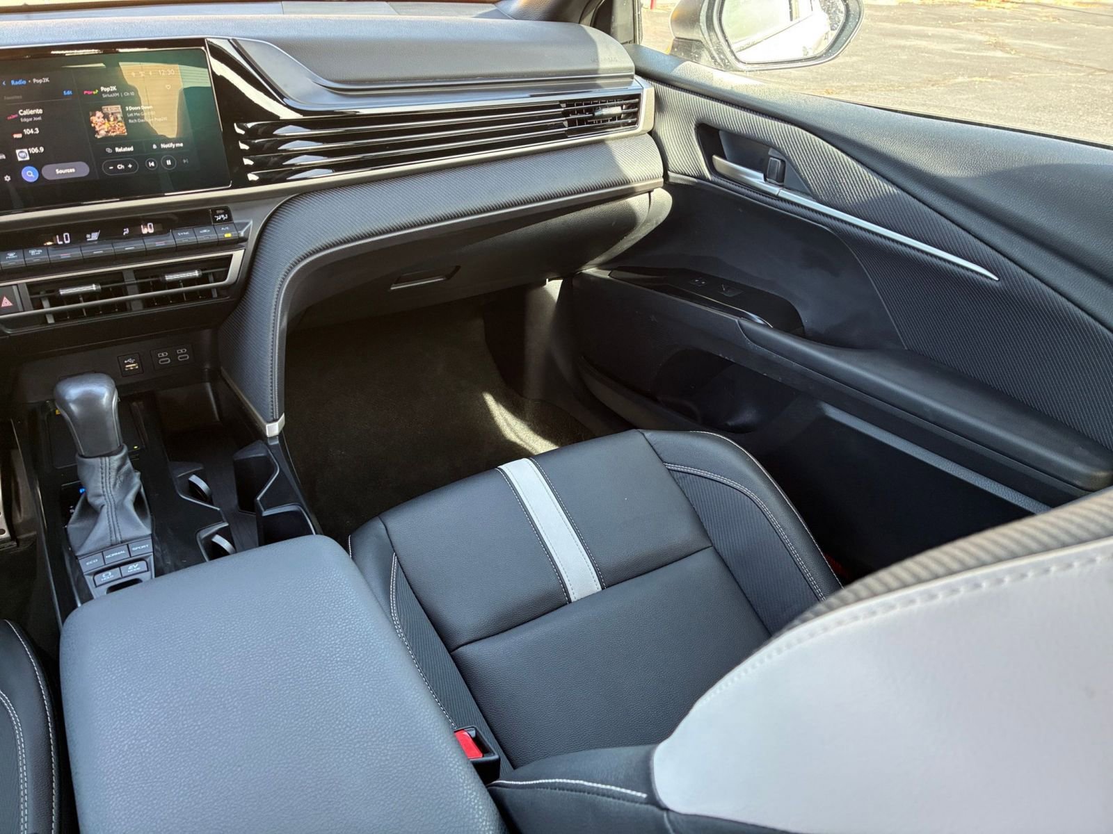 Thumbnail: 2025 Toyota Camry - 35