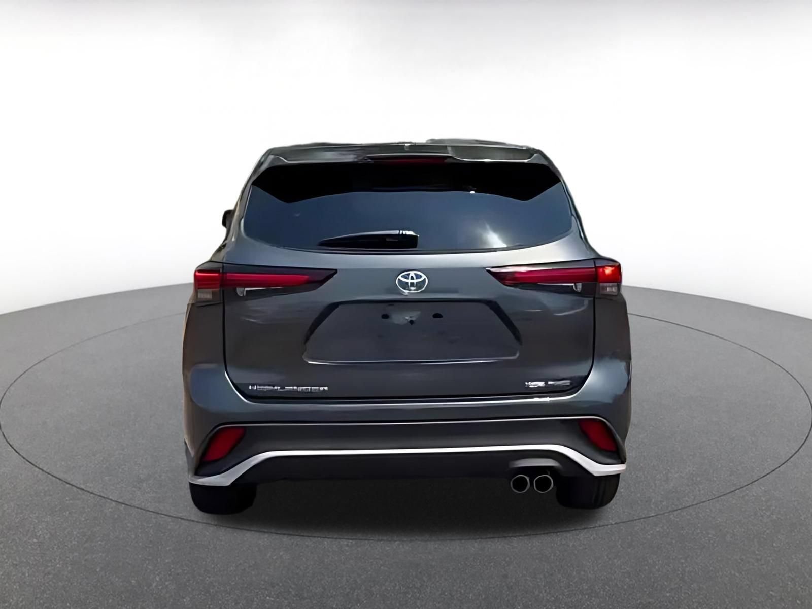 Thumbnail: 2025 Toyota Highlander - 11