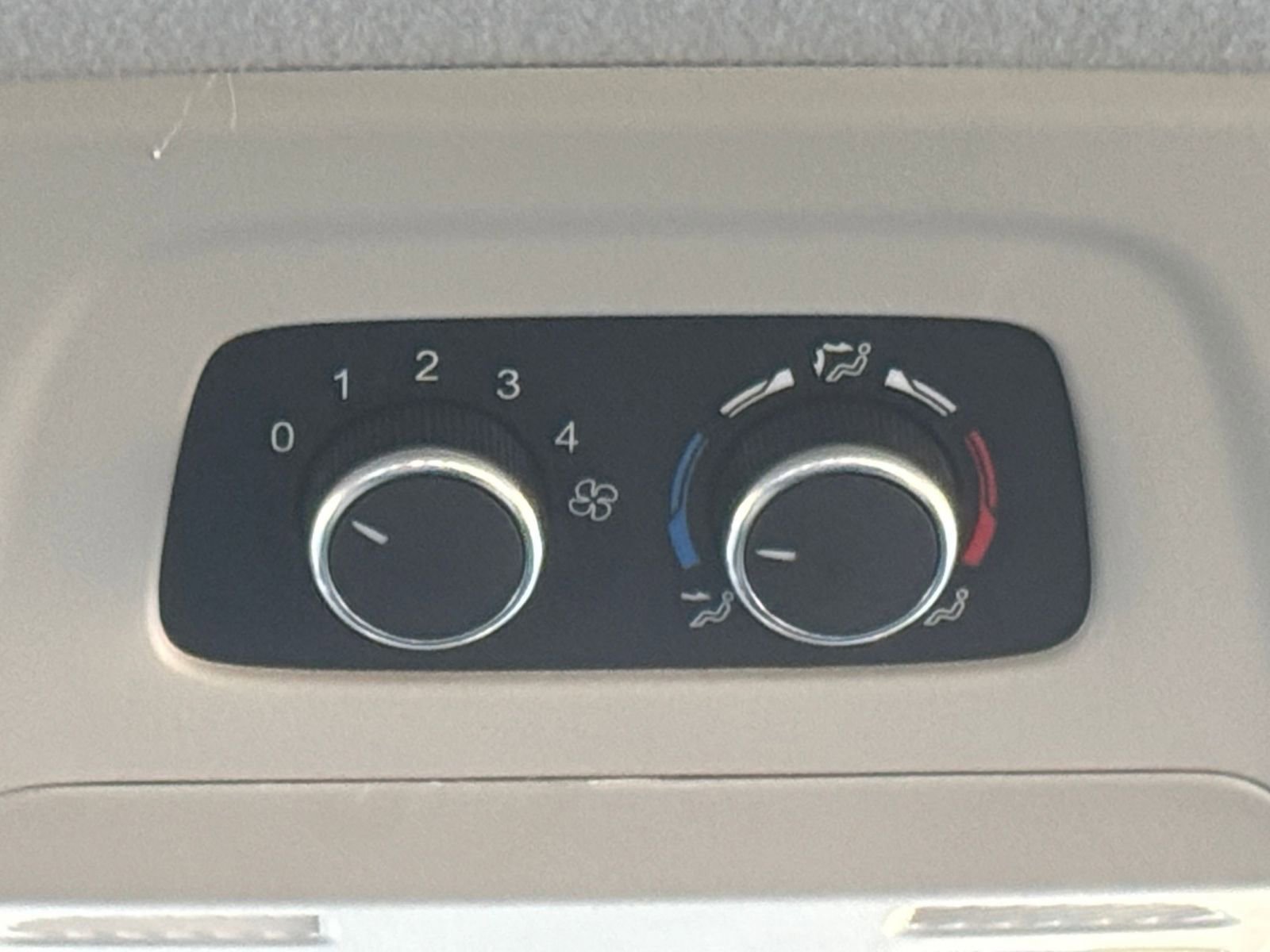 Thumbnail: 2024 Ford Econoline - 23