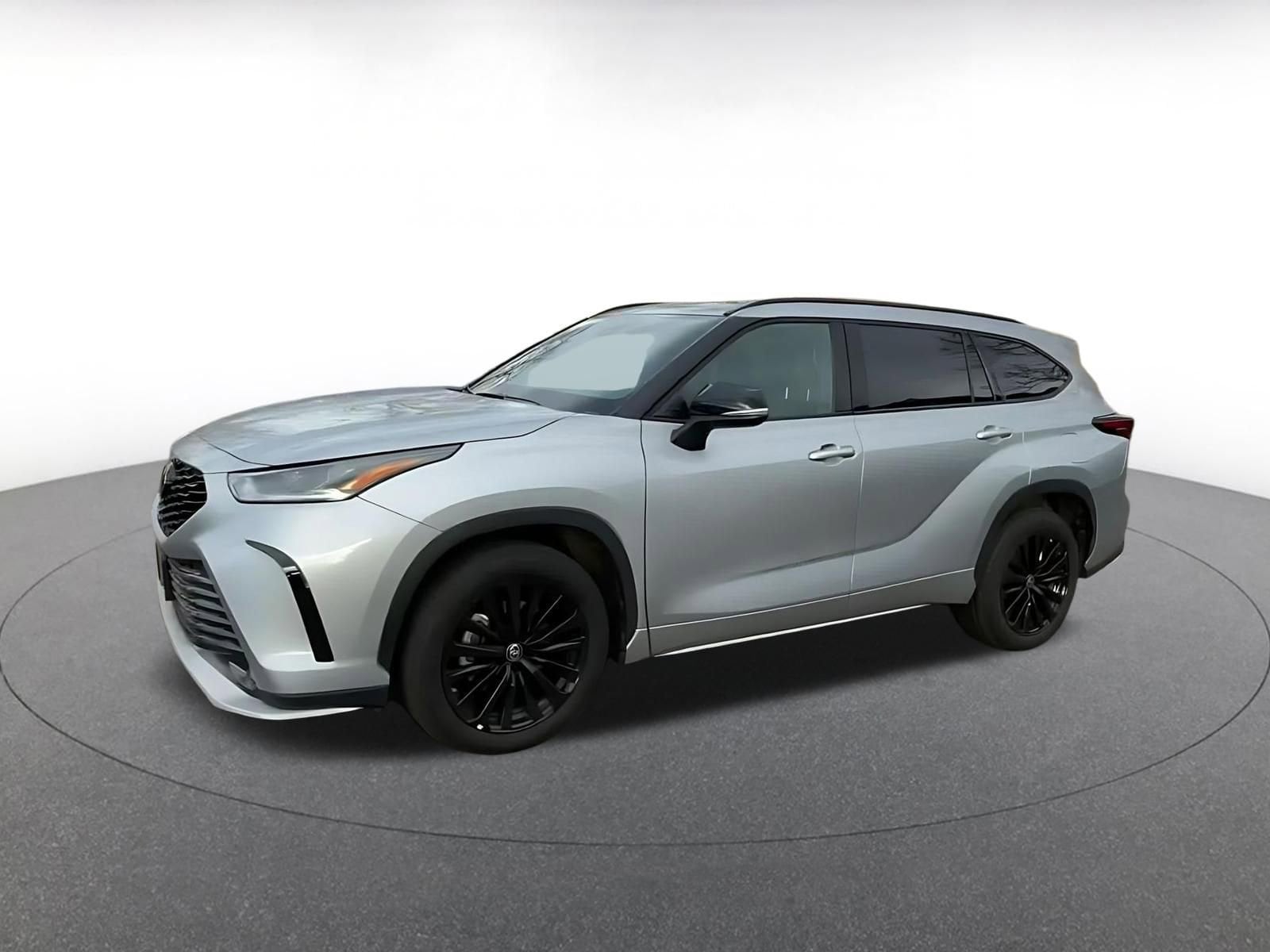 Thumbnail: 2025 Toyota Highlander - 8