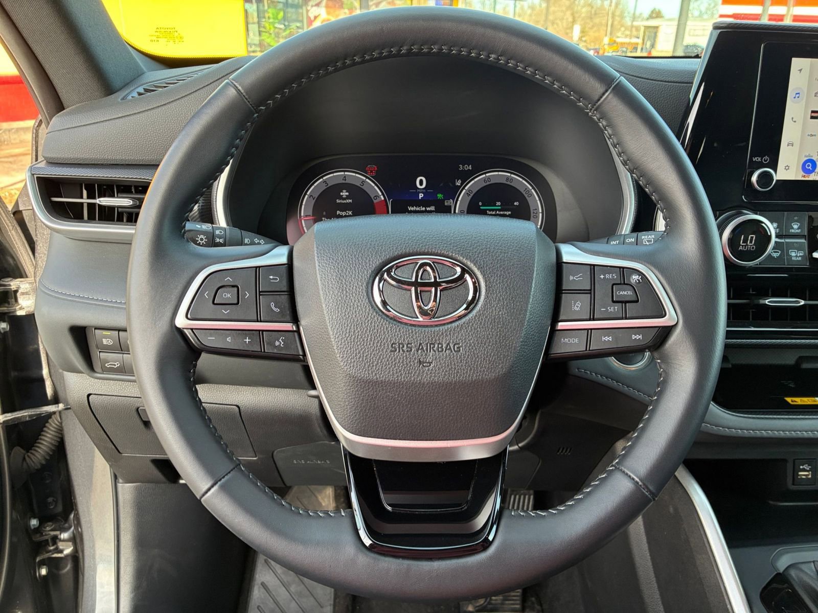 Thumbnail: 2025 Toyota Highlander - 31