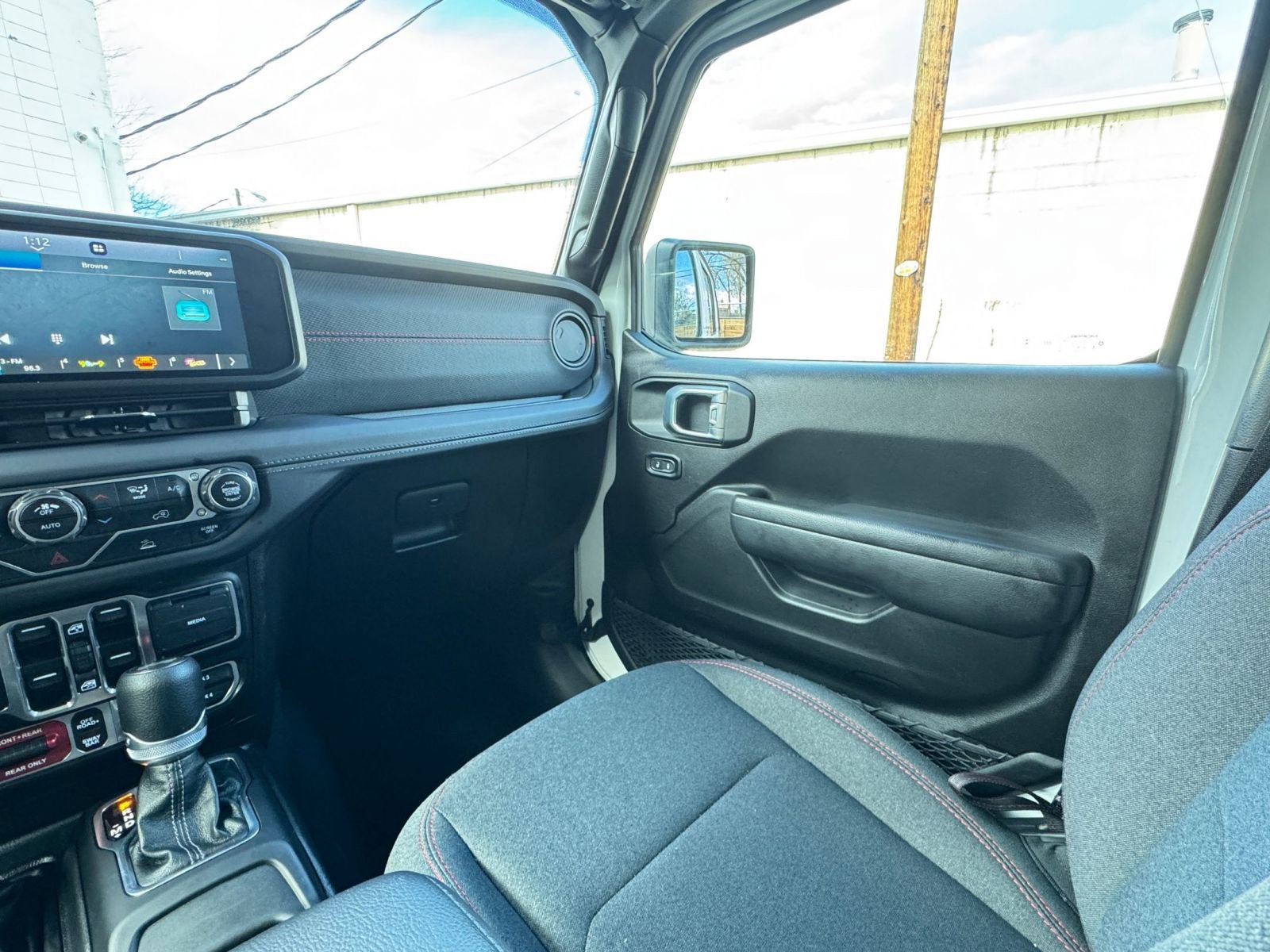 Thumbnail: 2025 Toyota RAV4 - 34