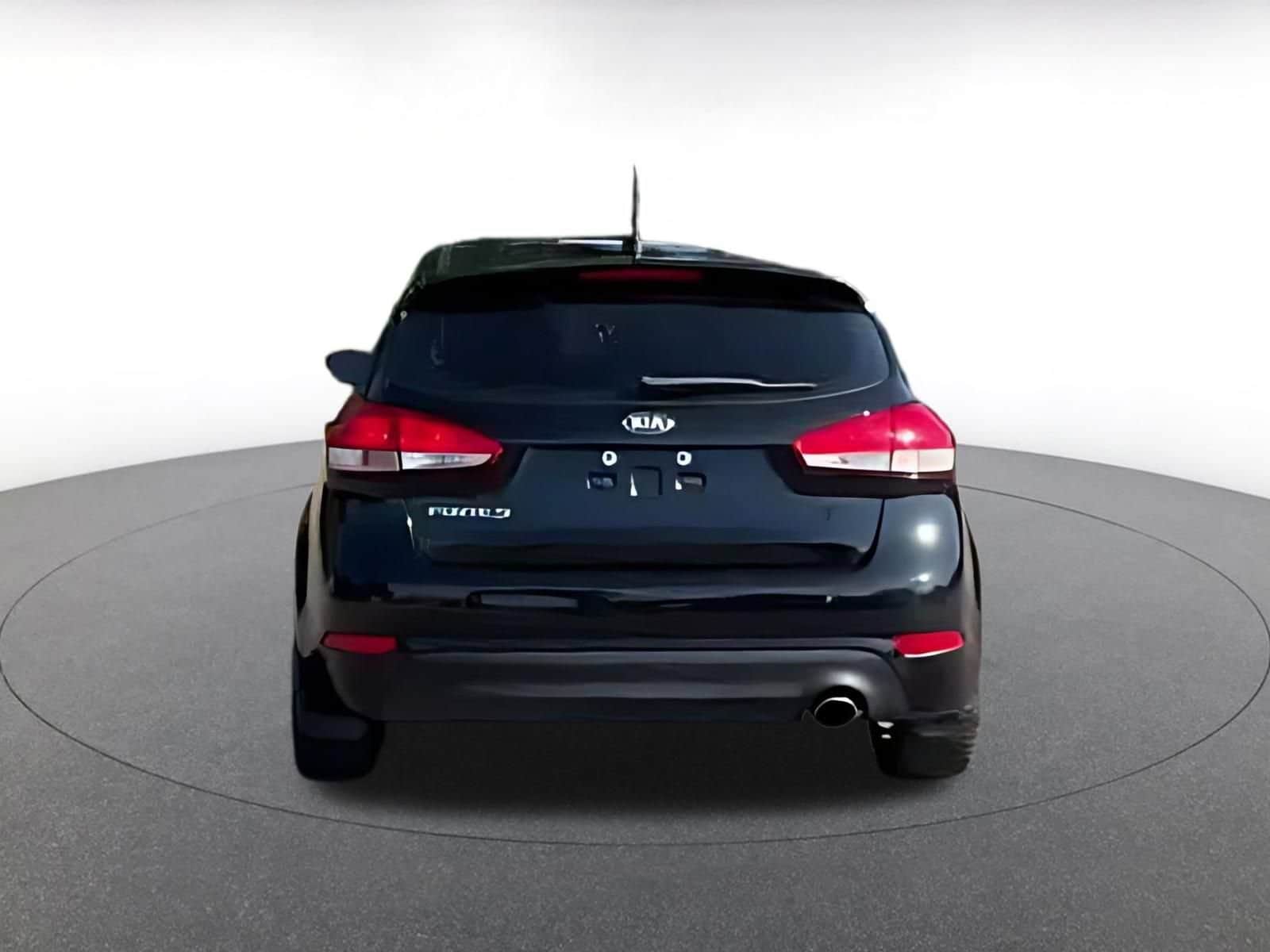 Thumbnail: 2018 Kia Forte - 9