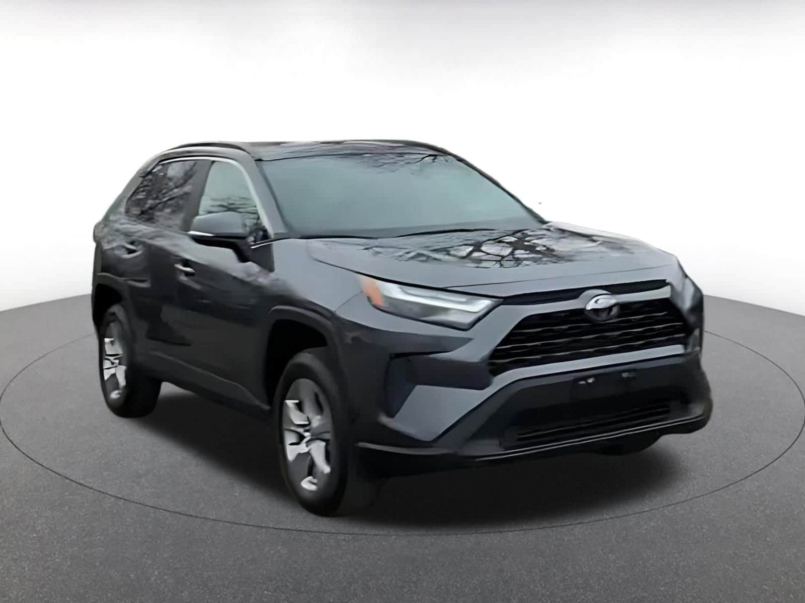 Thumbnail: 2025 Toyota RAV4 - 3