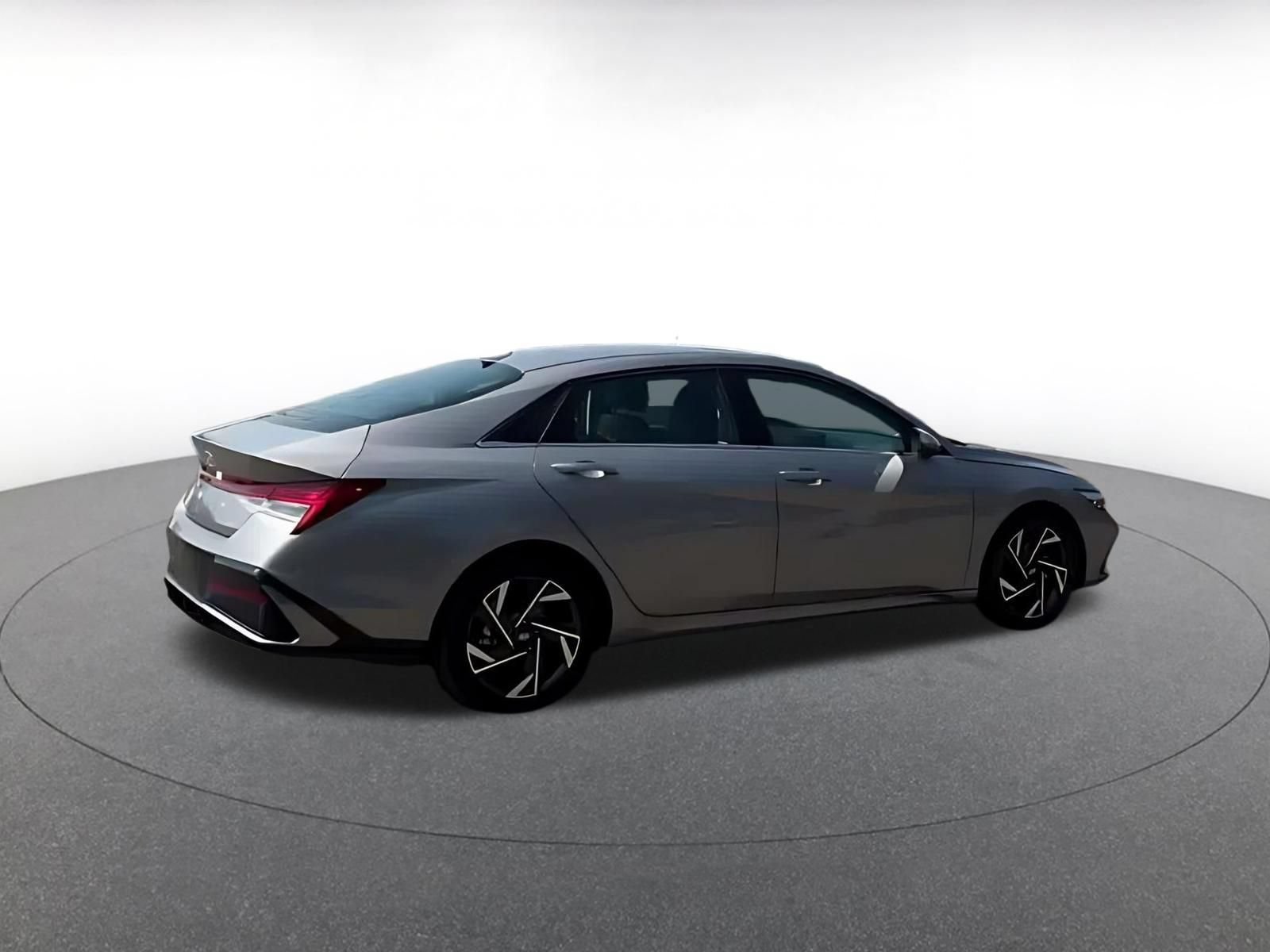 Thumbnail: 2025 Hyundai Elantra - 11