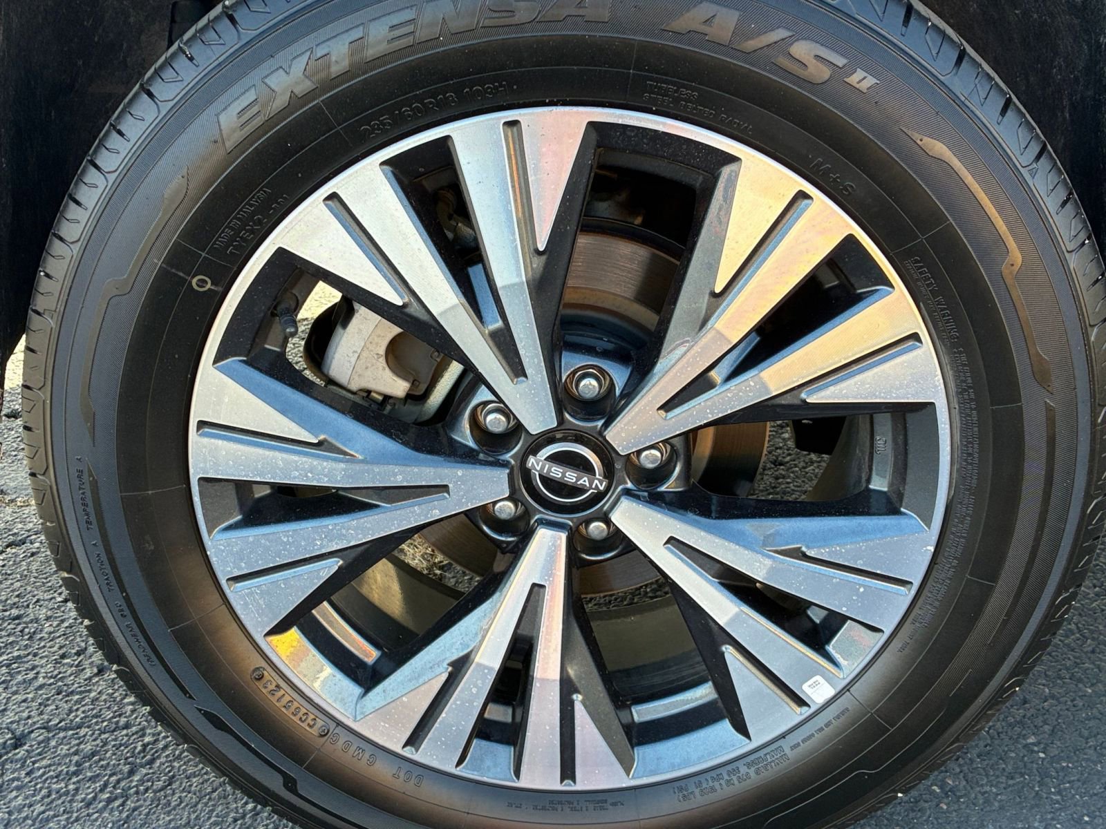 Thumbnail: 2023 Nissan Rogue - 32