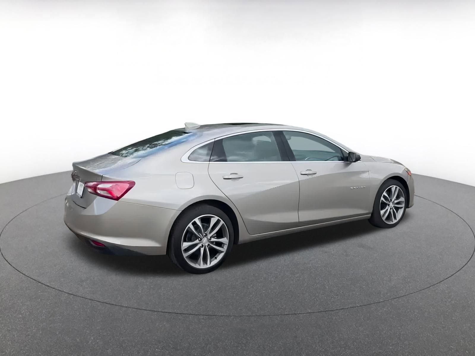 Thumbnail: 2024 Chevrolet Malibu - 14