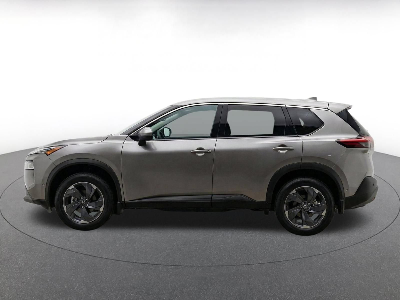 Thumbnail: 2025 Nissan Rogue - 4