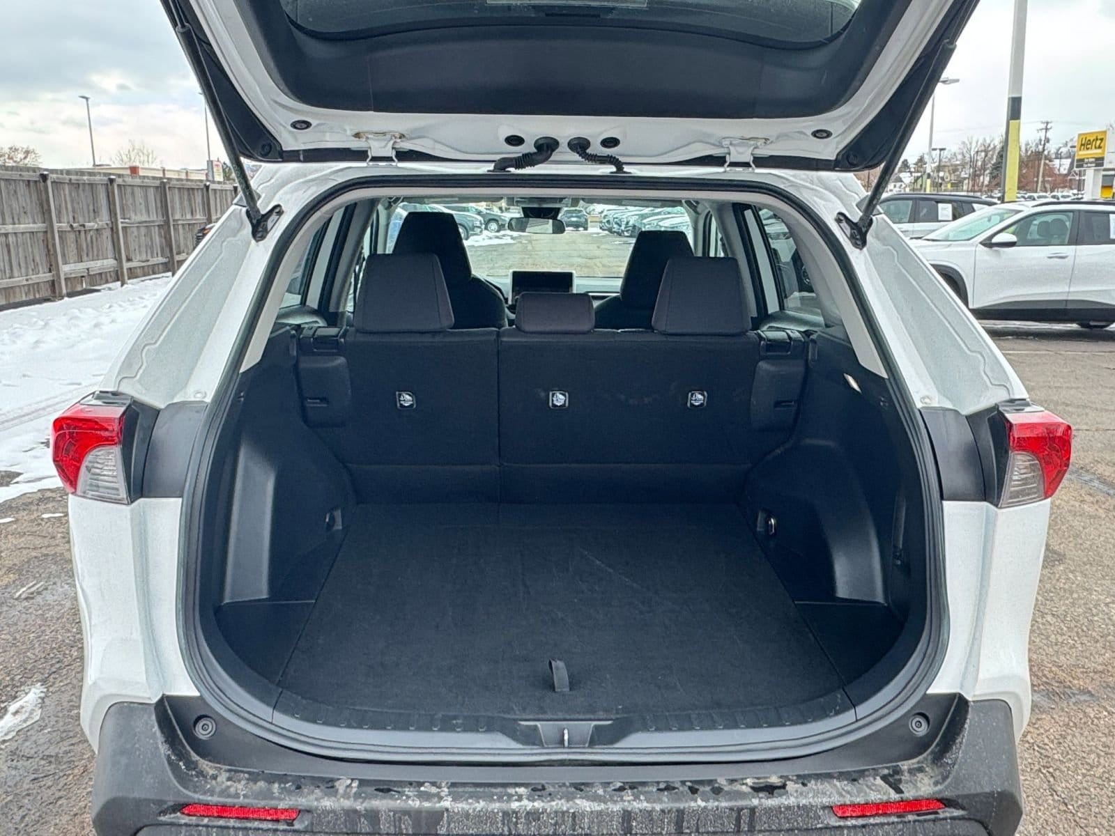 Thumbnail: 2025 Toyota RAV4 - 30