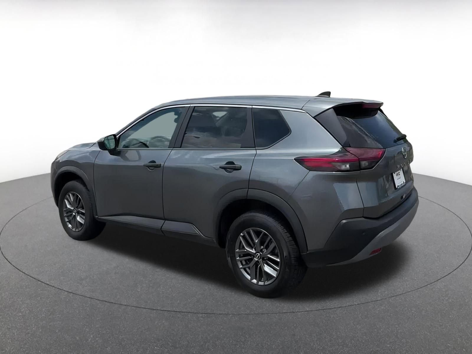 2023 Nissan Rogue S 10