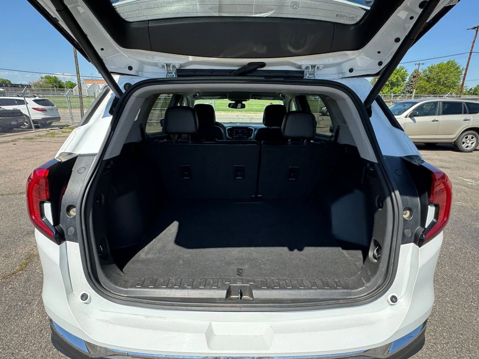 Thumbnail: 2024 GMC Terrain - 31