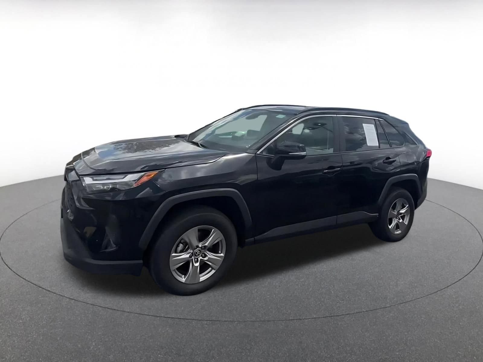 Thumbnail: 2025 Toyota RAV4 - 8