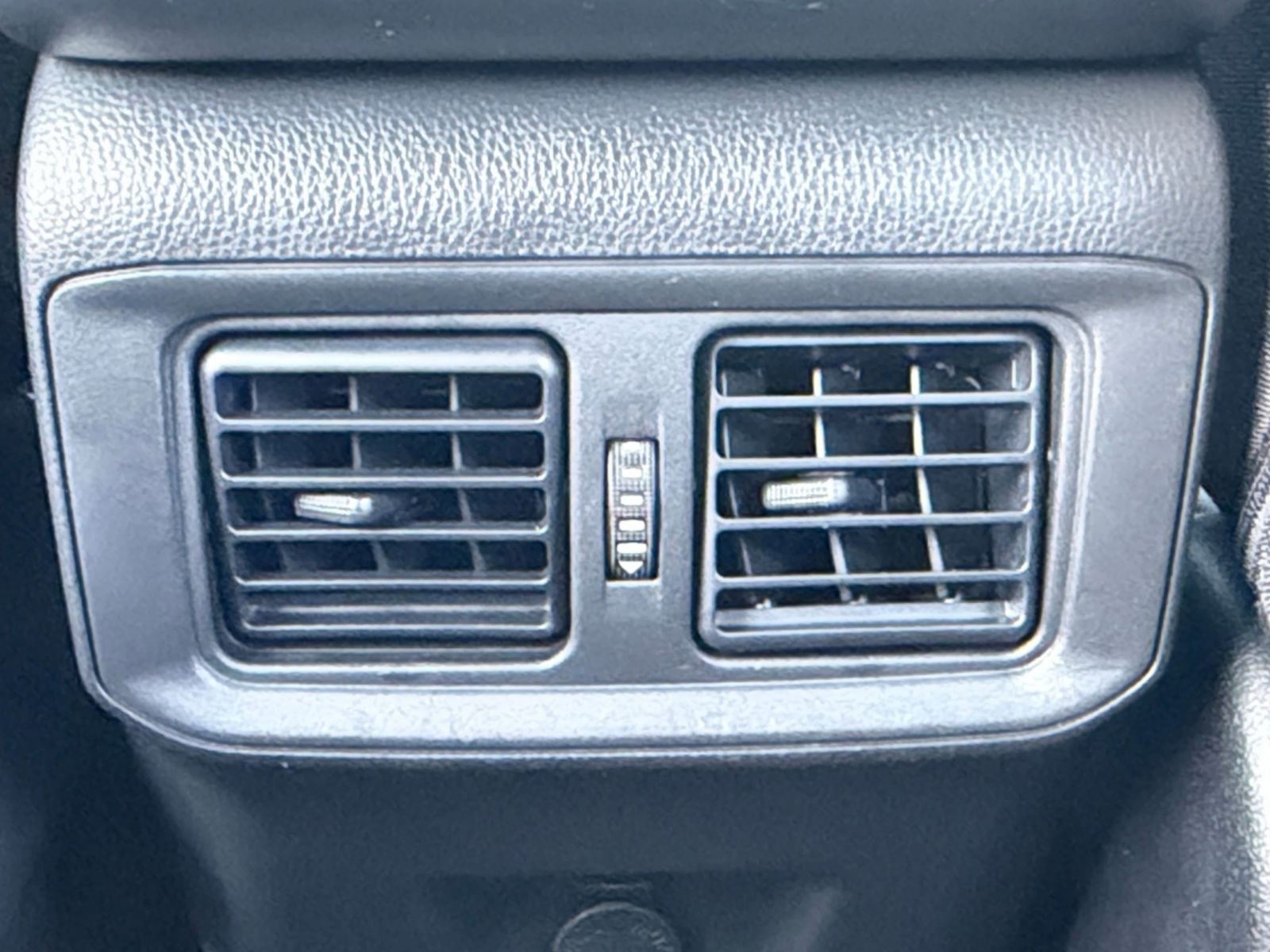 Thumbnail: 2025 Toyota RAV4 - 23