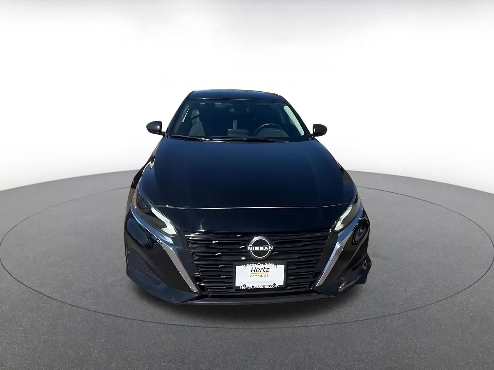 Thumbnail: 2025 Nissan Altima - 4