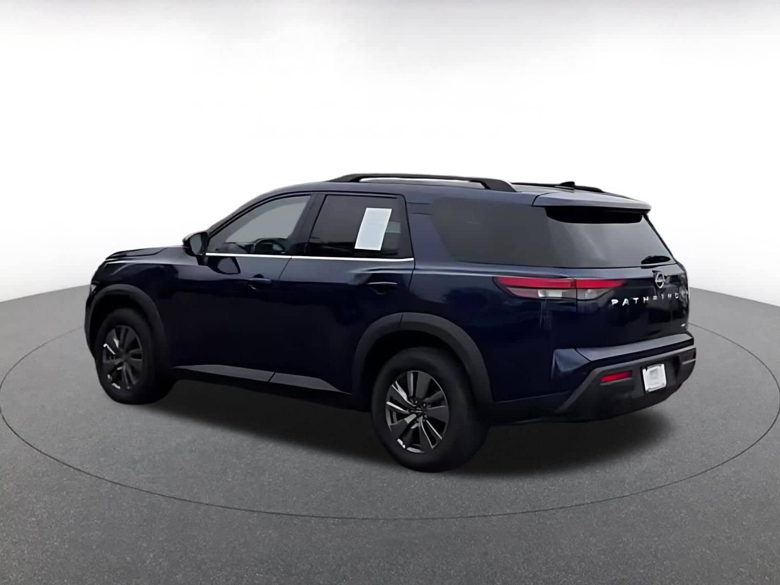 Thumbnail: 2025 Nissan Pathfinder - 11