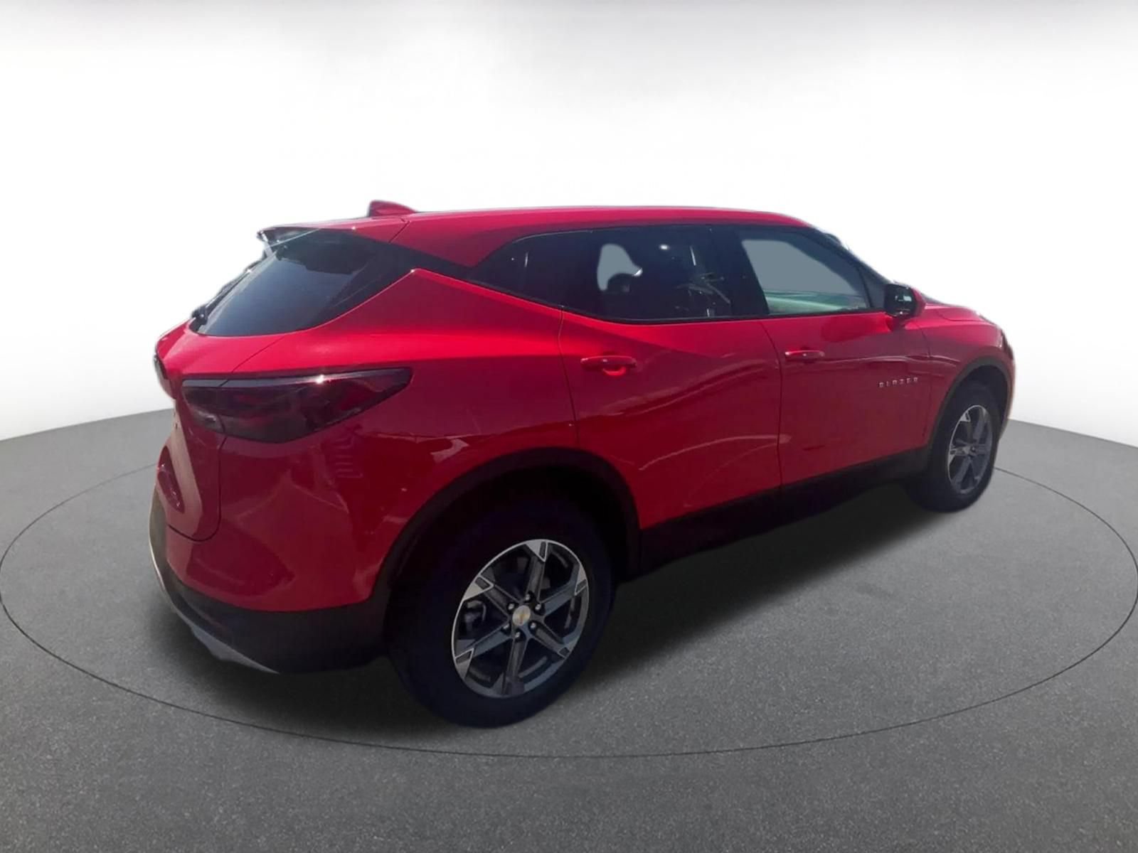 Thumbnail: 2026 Chevrolet Blazer - 15