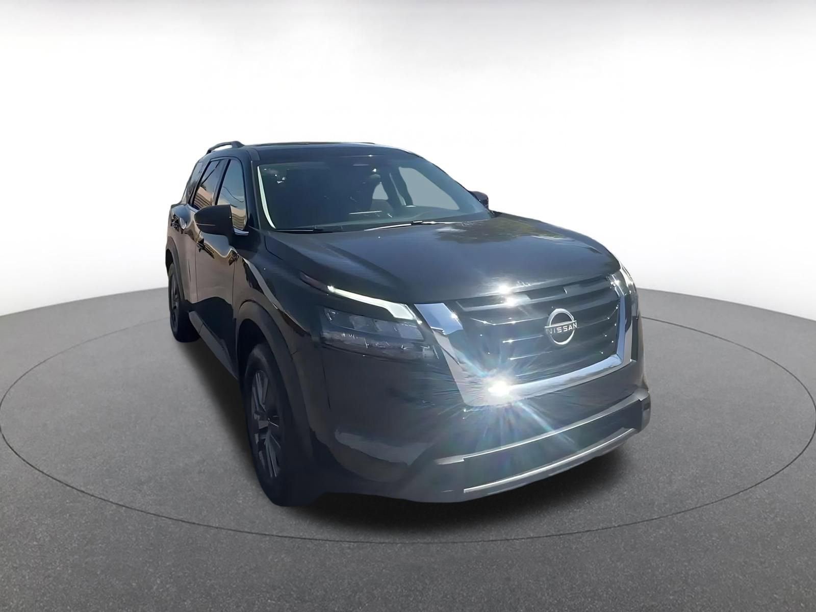 Thumbnail: 2025 Nissan Pathfinder - 3