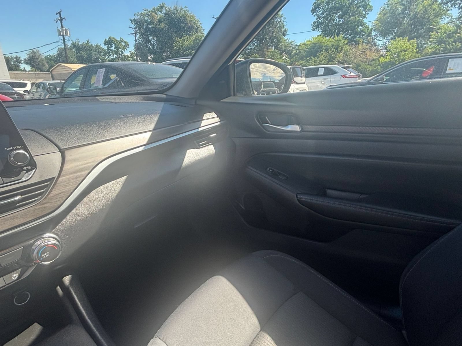Thumbnail: 2025 Nissan Altima - 33