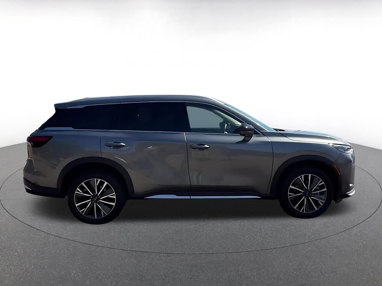 Thumbnail: 2026 INFINITI QX60 - 15