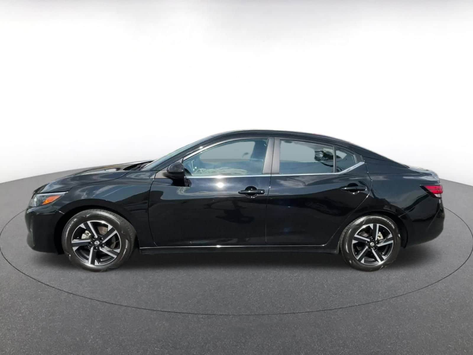 Thumbnail: 2024 Nissan Sentra - 9