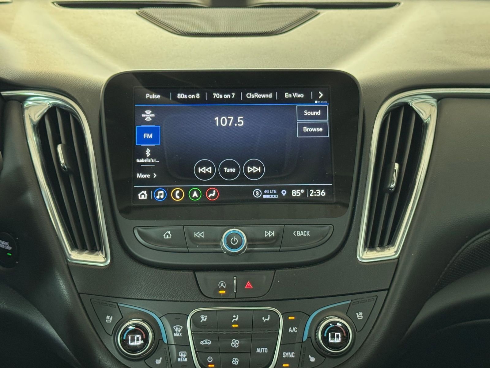 Thumbnail: 2024 Chevrolet Malibu - 21