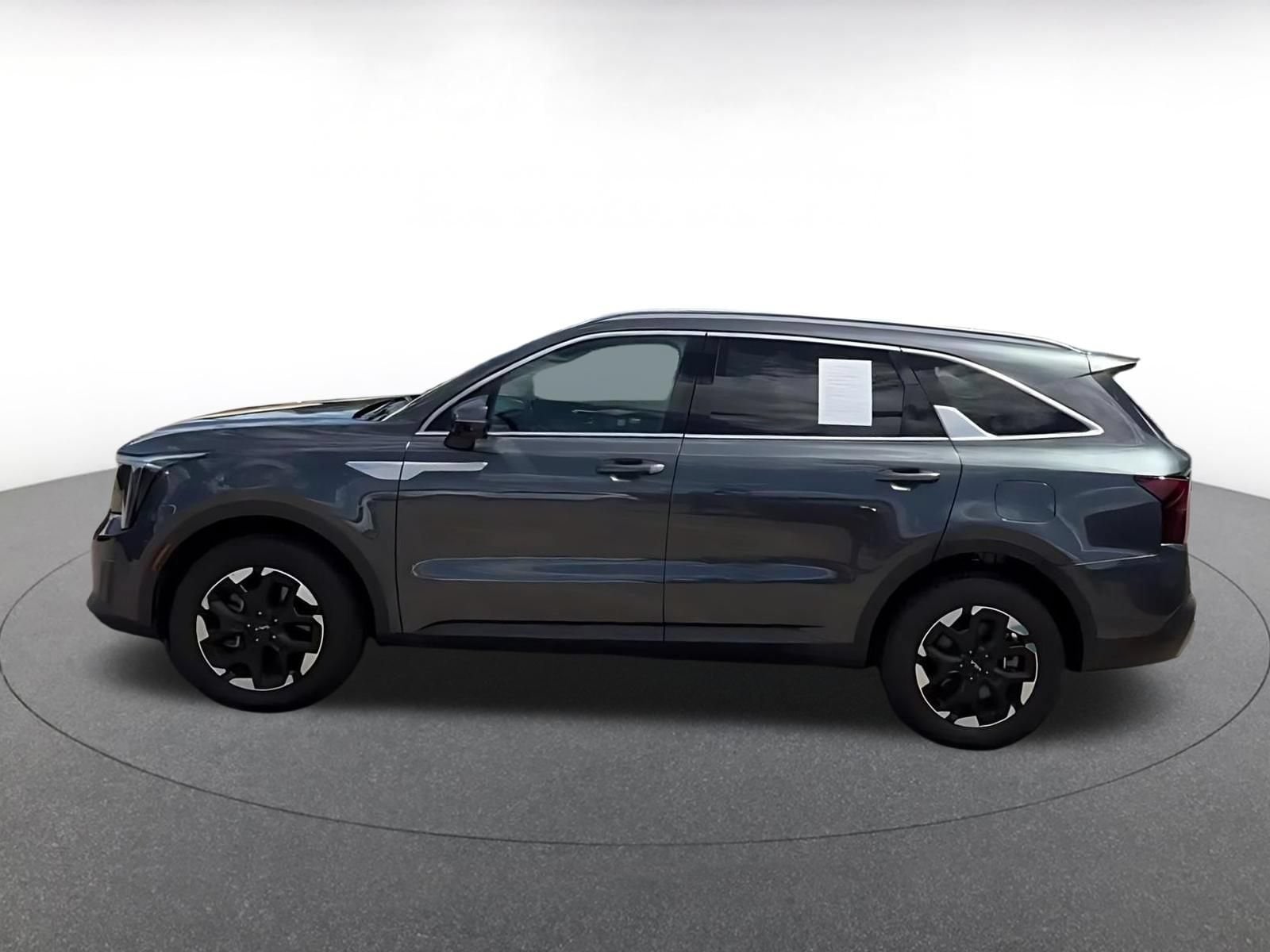 Thumbnail: 2024 Kia Sorento - 10