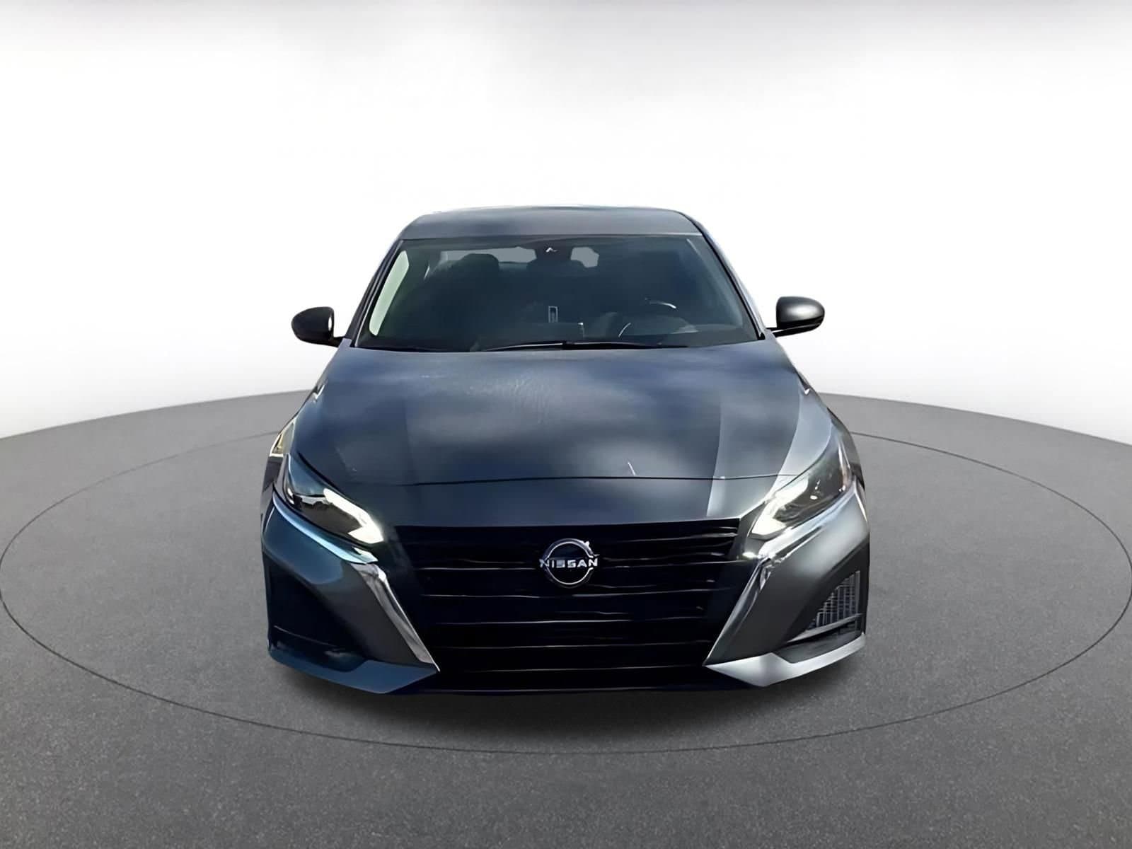 Thumbnail: 2025 Nissan Altima - 4