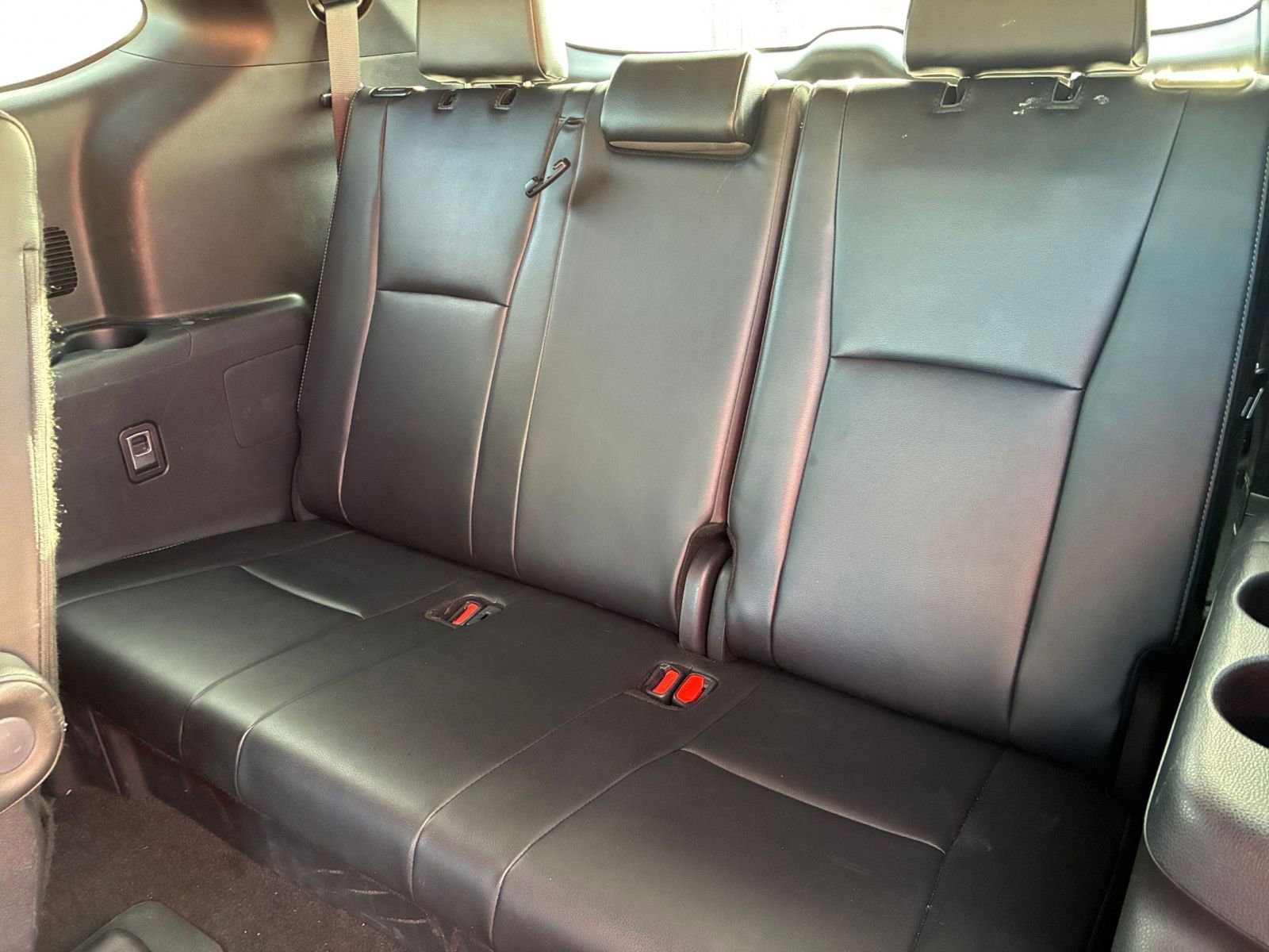 Thumbnail: 2025 Toyota Highlander - 33