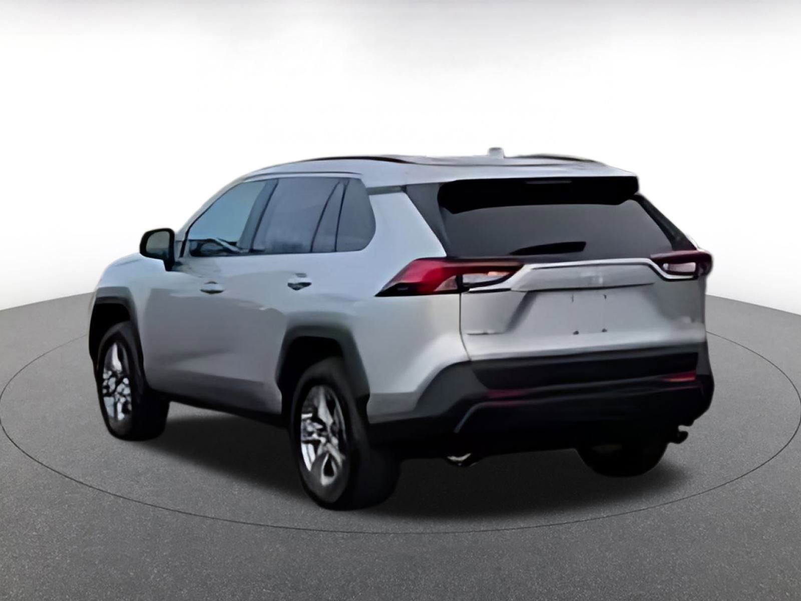 Thumbnail: 2025 Toyota RAV4 - 15